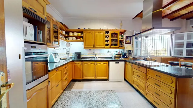 IMPRESIONANTE CASA EN CASILLA DEL AIRE — 46