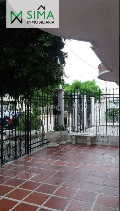 SE VENDE CASA EN EL BARRIO CRESPO. - foto 3