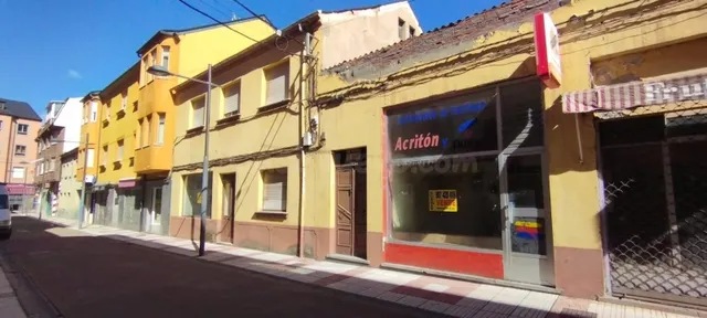 SE VENDE CASA ZONA CENTRO DE BEMBIBRE