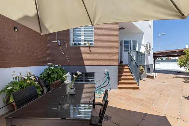 Gran casa con piscina en huetor vega — 34