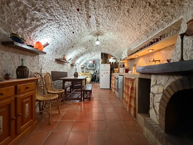 Exclusiu Dúplex al Centre de Vallirana amb Solàrium, Balcó i Celler Subterrani. — 4