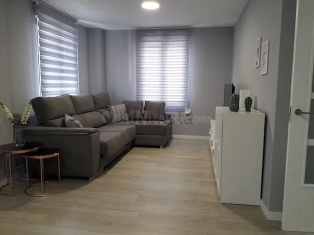 Piso 4 habitaciones 161m² en alquiler - La Petxina - foto 3