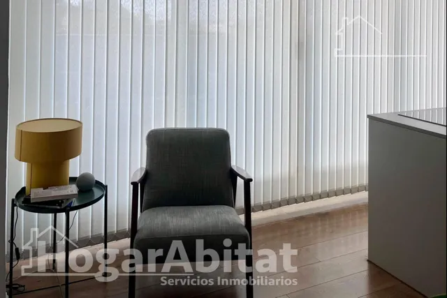 Espectacular terraza privada y diseño reformado en este luminoso ático exterior en excelente zona — 14