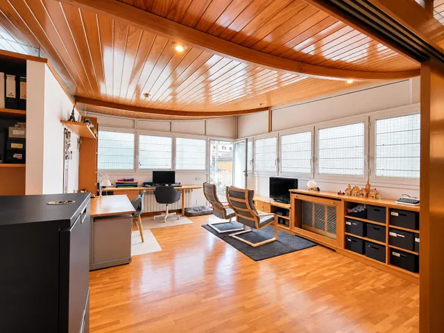 Vivienda esquinera con garaje — 26