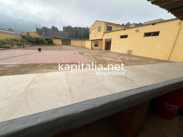 SALON DE EVENTOS EN ALQUILER O VENTA EN GENOVES A 5 MINUTOS DE XATIVA — 23
