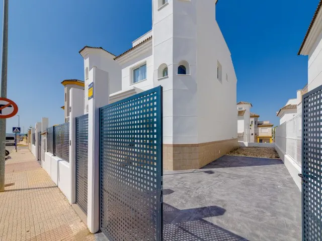 Villa 3 habitaciones 109m² en venta - La marina — 39