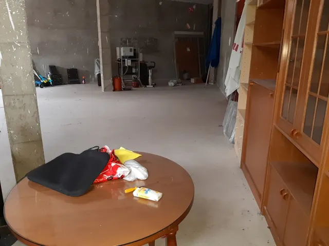 Urbis ofrece local a la venta en Villamayor, Salamanca. — 10