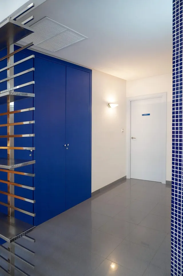 Local comercial 164m² en alquiler - Juan Carlos I — 12