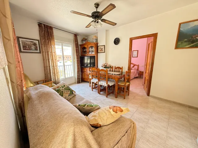 APARTAMENTO EN ESQUINA DE 2 DORMITORIOS A 500 M DE LAS PISCI - foto 2