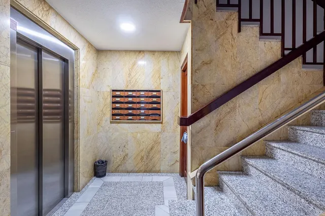 LUMINOSO PISO EN PLANTA ALTA EN ZONA FÍGARES — 18