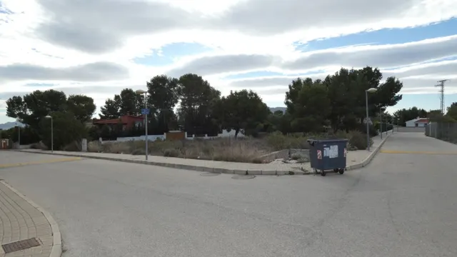 ++parcela urbana en esquina orientada a dos calles en urbanizacion el reloj fortuna++ 1.800m2 — 2
