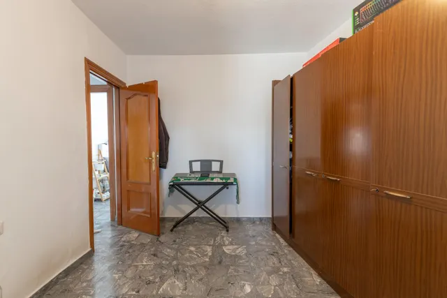 ¡Gran oportunidad en Chauchina Justoa, junto a la entrada de la Carrera de la Virgen! — 37