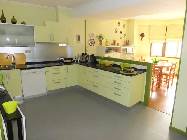 Se vende piso de 180 m2 en la plaza lazurtegui — 8