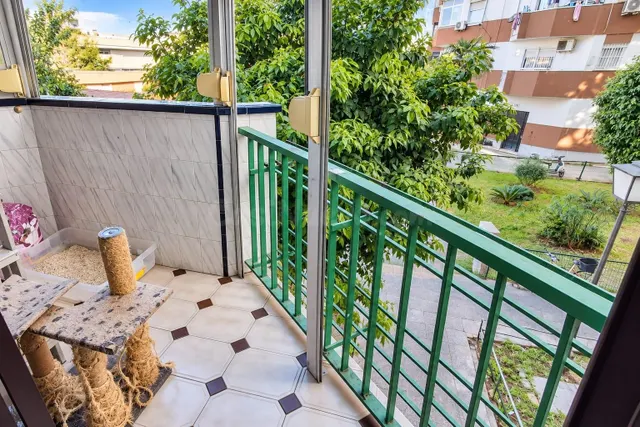 PISO DE 3 DORMITORIOS CON TERRAZA EN LA OLIVA - foto 3