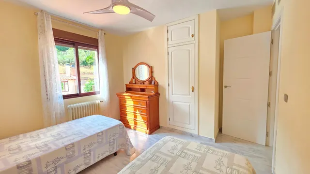 ¡increíble casa adosada con piscina privada en urbanización azahar! — 44
