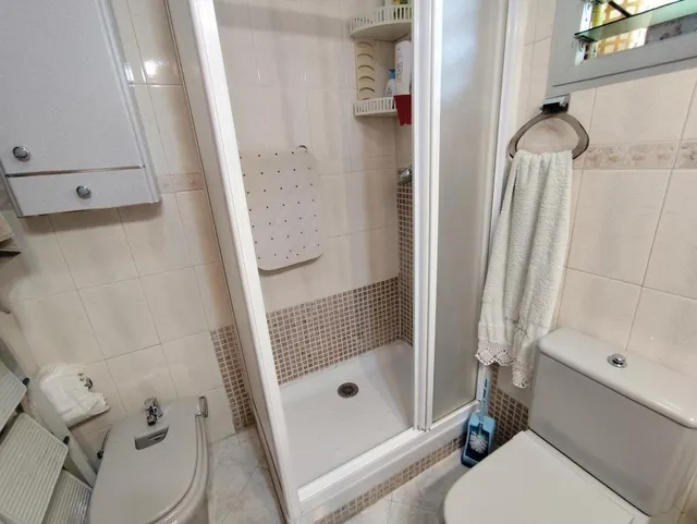 Piso en alquiler en Camino Suárez — 17