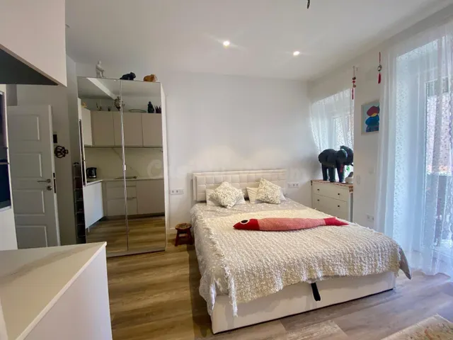 INVERSIÓN ÚNICA JUNTO AL PARQUE DE VIVEROS – ALTA RENTABILID - foto 4