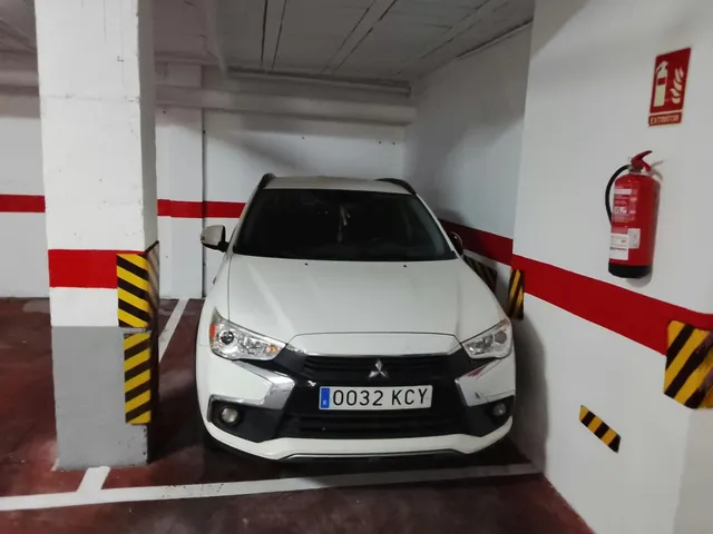 Plaza de garaje en venta por 20.000 € | Fácil acceso cerca de Felipe II — 6
