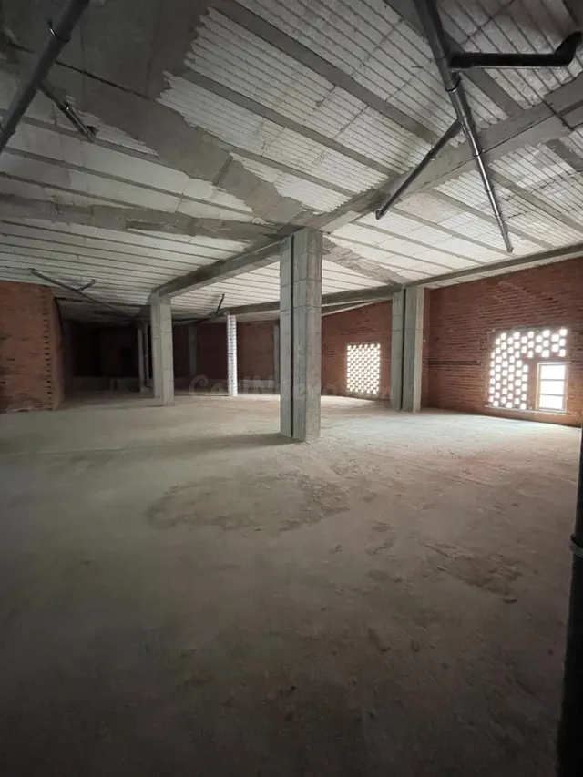 local comercial obra nueva zona Veintiuno - foto 4