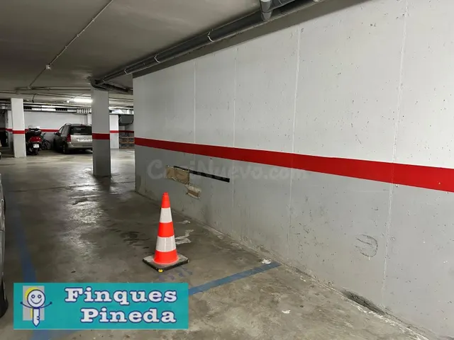 Parking en el centro de Tordera — 3