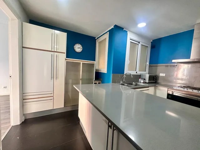 Piso Señorial en Balmes con  Doble Orientación — 10