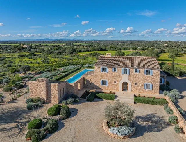 Finca mediterránea con carácter y vistas abiertas cerca de S - foto 4