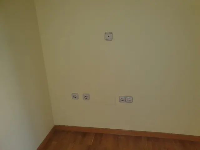 OFICINA MUY LUMINOSA Y GRANDE — 5
