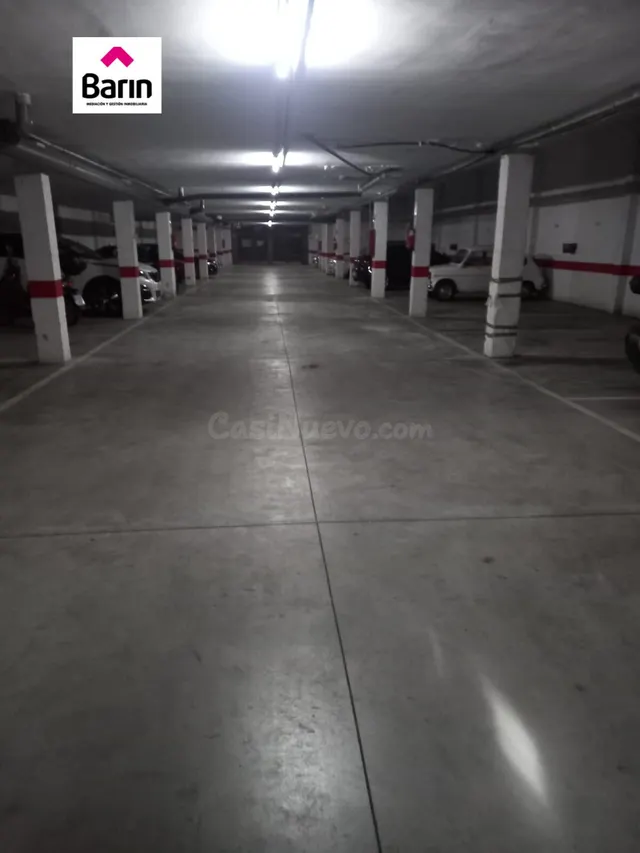 AMPLIA PLAZA DE GARAJE CERCA DE MARÍA LA JUDÍA - foto 2