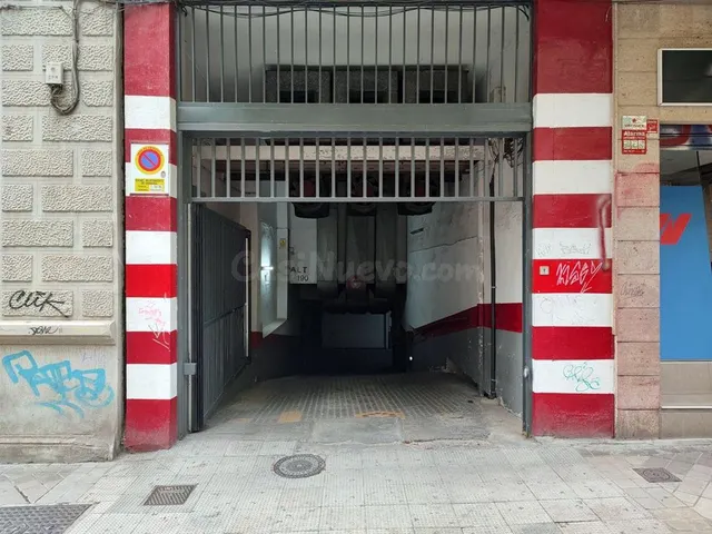 Plaza de garaje en alquiler en Gran Capitán — 5