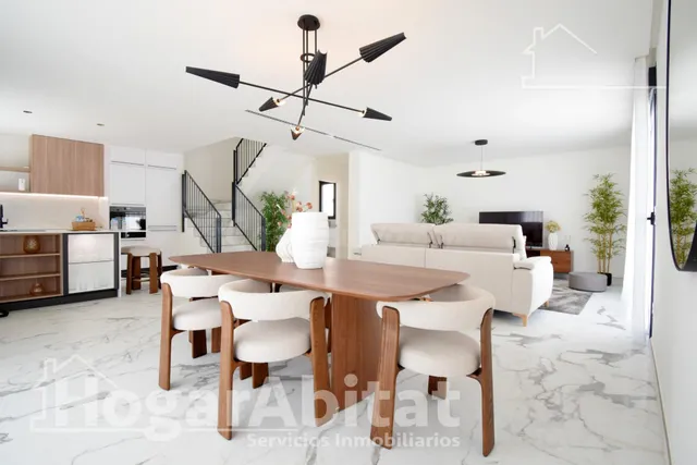 CHALET NUEVO CON PISCINA, GARAJE Y TERRAZA — 5