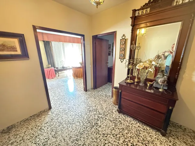 PISO DE LUJO EN BARRIO DE SANTA CRUZ — 37