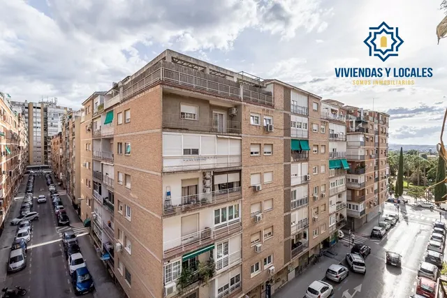 Piso amplio y luminoso en Ronda–Arabial — 25