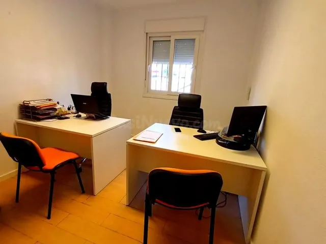 LOCAL COMERCIAL EN RENTABILIDAD - foto 3