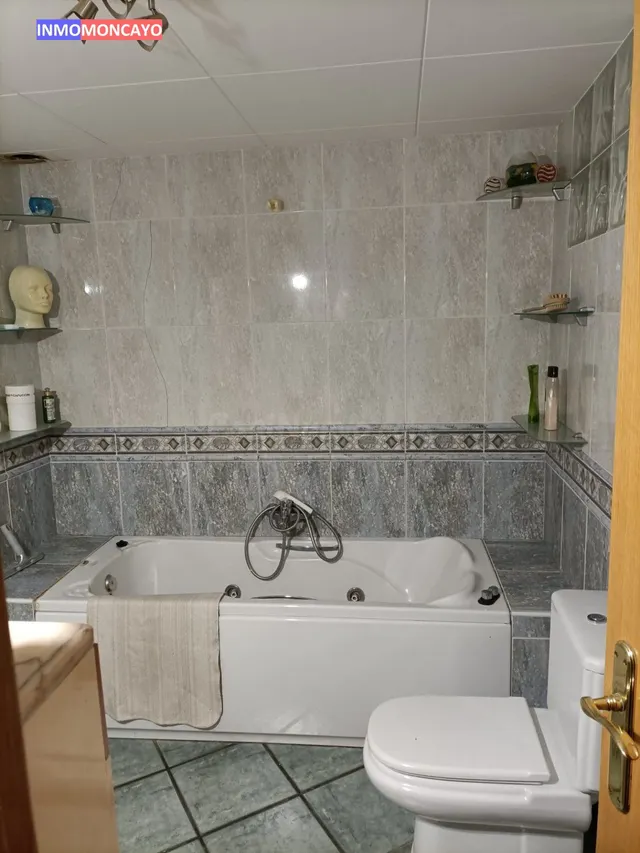 Se vende casa céntrica en Malón - foto 3
