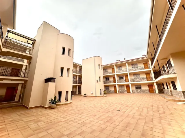Precioso piso en Churriana de la Vega — 27