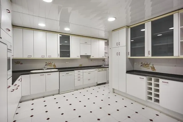 Piso alto y luminoso en galvany — 31
