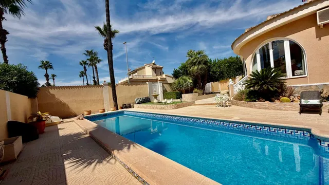 Villa 4 habitaciones 162m² en venta - Doña Pepa — 24