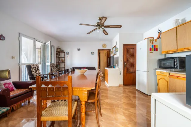 Se Vende Casa de Dos Plantas en Retamar Centro — 26