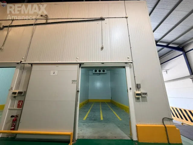 Nave industrial agroalimentaria equipada con cámaras frigoríficas y fotovoltaica — 23