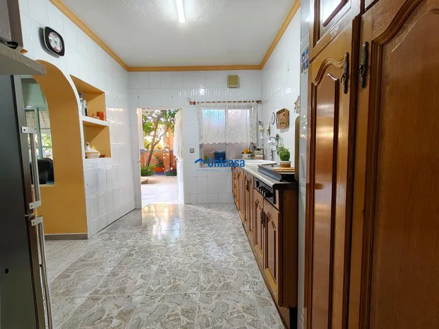 Casa mata en una sola planta con amplio garaje y precioso patio andaluz en el tomillar — 34