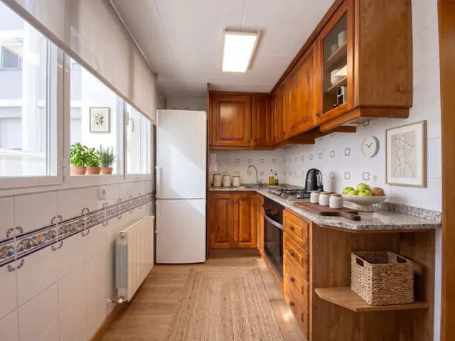 ÁTICO EXTERIOR CON TERRAZA, LUZ NATURAL Y PRIVACIDAD EN L’HOSPITALET — 37