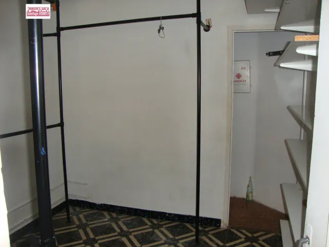 ALQUILER DE LOCAL COMERCIAL CENTRICO — 7