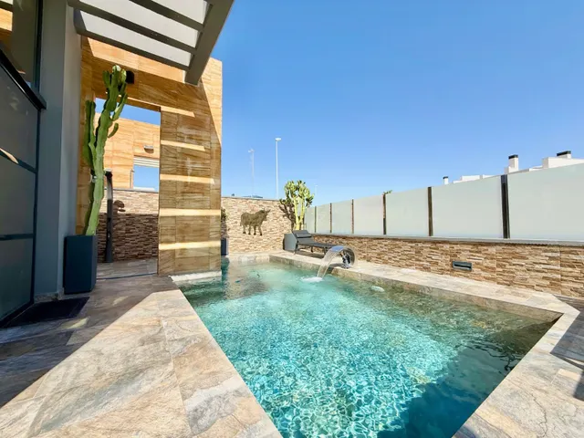 Villa 3 habitaciones 132m² en venta - Lomas de Cabo Roig — 37