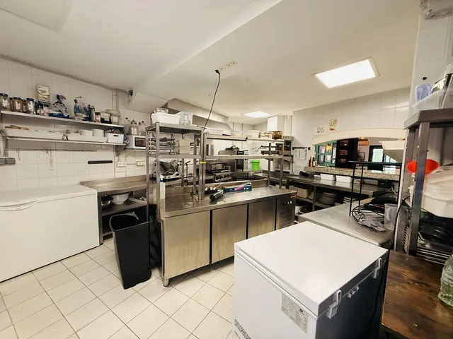 Restaurante 150m² en venta - Marbella — 32
