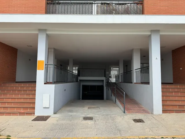 VIVIENDA MAS GARAJE — 27