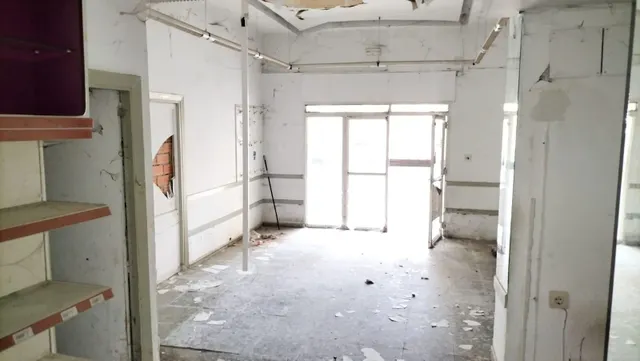 SE VENDE CASONA EN DUEÑAS — 32