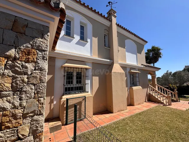 Chalet 4 habitaciones 243m² en venta - Costa Del Sol — 2