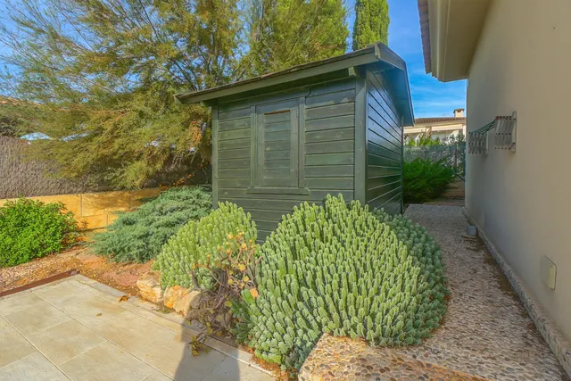 Exclusivo unifamiliar con jardín y piscina en Sant Marçal — 38