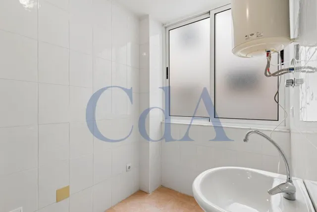 SE VENDE APARTAMENTO / ASCENSOR / TORREVIEJA / ALICANTE — 34