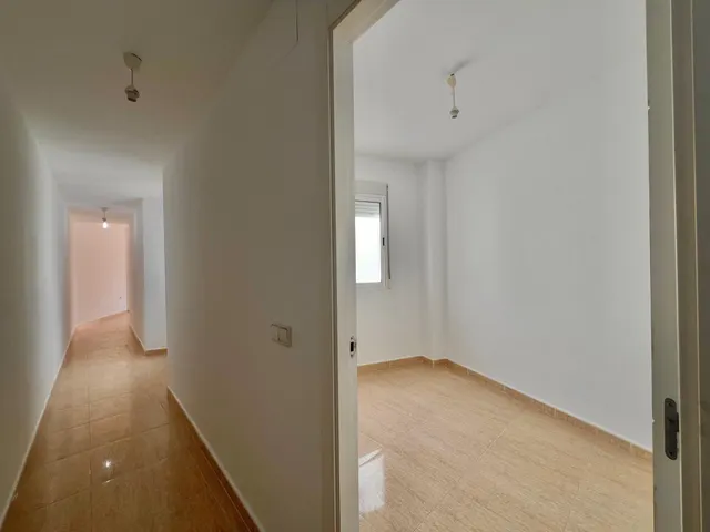 ATICO CON IMPRESIONANTE TERRAZA A TAN SOLO 10mts DE LA PLAYA DEL CURA — 40